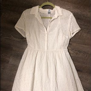Old Navy White cotton eyelet  dress size M (8)